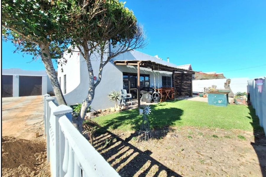 4 Bedroom Property for Sale in Lamberts Bay Western Cape